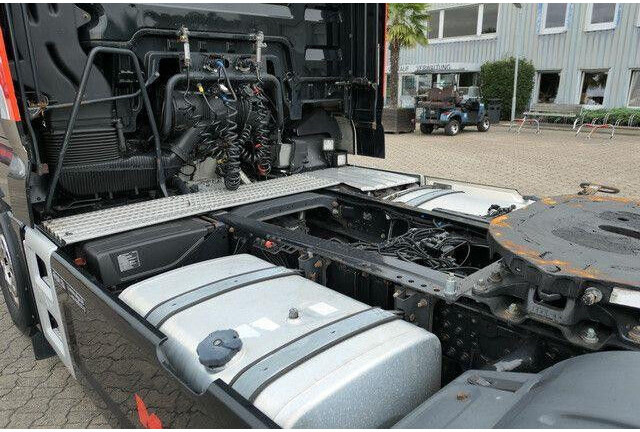 MAN 18.500 TGX 4x2, XXL, Red Lion 500, Intarder - Тягач: фото 4 MAN 18.500 TGX 4x2, XXL, Red Lion 500, Intarder - Тягач: фото 4