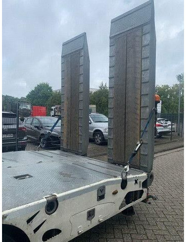 Vega 3-Achser, Hydr. Rampen, Verzinkt, Gelenkt - Низькорамна платформа напівпричіп: фото 5 Vega 3-Achser, Hydr. Rampen, Verzinkt, Gelenkt - Низькорамна платформа напівпричіп: фото 5