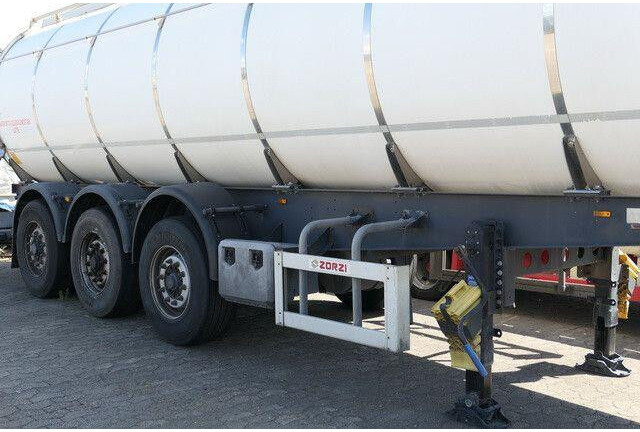 ZORZI 38 S ET, Isoliert, 32m³, 4 Kammern, BPW - Напівпричіп цистерна: фото 2 ZORZI 38 S ET, Isoliert, 32m³, 4 Kammern, BPW - Напівпричіп цистерна: фото 2