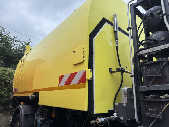 Camion balayeuse Renault SEMAT 6 M³ - Вантажівка цистерна: фото 3 Camion balayeuse Renault SEMAT 6 M³ - Вантажівка цистерна: фото 3