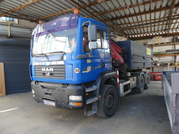 Camion porte container avec grue MAN TGA MH 26 FD (2005-455.395 km)(WMAH09ZZ96M427264) - Контейнеровоз/ Змінний кузов вантажівка: фото 1 Camion porte container avec grue MAN TGA MH 26 FD (2005-455.395 km)(WMAH09ZZ96M427264) - Контейнеровоз/ Змінний кузов вантажівка: фото 1
