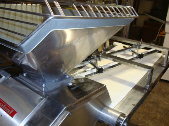 Peseuse diviseuse volumétrique SUBAL PHC 130 - Обладнання для пекарні: фото 5 Peseuse diviseuse volumétrique SUBAL PHC 130 - Обладнання для пекарні: фото 5