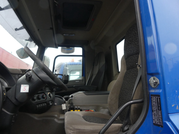 REF:41-BDD-3 - Camion porte container DAF FAS CF 85 (2013-417.489 km) - Контейнеровоз/ Змінний кузов вантажівка: фото 5 REF:41-BDD-3 - Camion porte container DAF FAS CF 85 (2013-417.489 km) - Контейнеровоз/ Змінний кузов вантажівка: фото 5