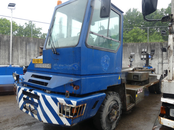 REF:TVD-88-D - Camion porte container Terberg YT180 (2002-21.500 km) - Контейнеровоз/ Змінний кузов вантажівка: фото 1 REF:TVD-88-D - Camion porte container Terberg YT180 (2002-21.500 km) - Контейнеровоз/ Змінний кузов вантажівка: фото 1