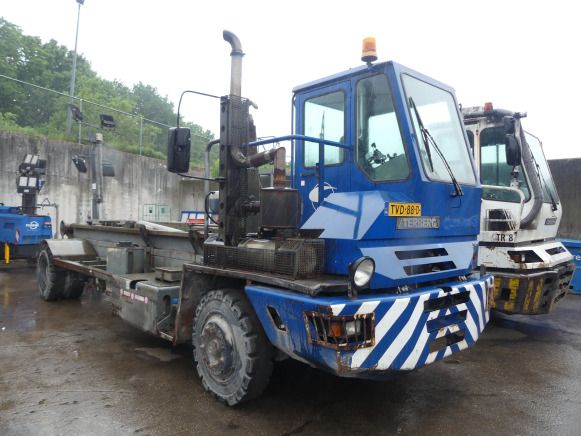 REF:TVD-88-D - Camion porte container Terberg YT180 (2002-21.500 km) - Контейнеровоз/ Змінний кузов вантажівка: фото 2 REF:TVD-88-D - Camion porte container Terberg YT180 (2002-21.500 km) - Контейнеровоз/ Змінний кузов вантажівка: фото 2