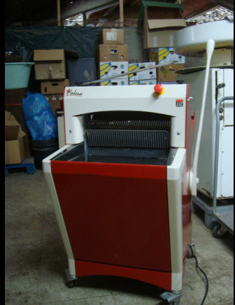 Trancheuse à pain Heristal - Обладнання для пекарні: фото 1 Trancheuse à pain Heristal - Обладнання для пекарні: фото 1