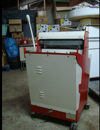 Trancheuse à pain Heristal - Обладнання для пекарні: фото 4 Trancheuse à pain Heristal - Обладнання для пекарні: фото 4