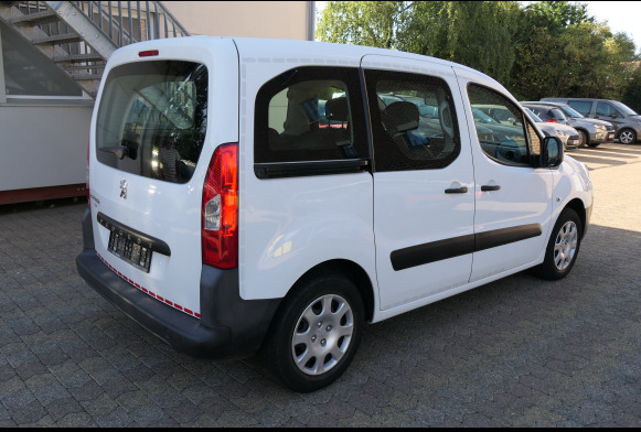 Voiture Peugeot Partner (2011-87.624 km) - Вантажопасажирський фургон: фото 3 Voiture Peugeot Partner (2011-87.624 km) - Вантажопасажирський фургон: фото 3