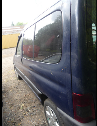 Voiture (pour pièces) Citroën Berlingo 1,9D - Легковий автомобіль: фото 4 Voiture (pour pièces) Citroën Berlingo 1,9D - Легковий автомобіль: фото 4