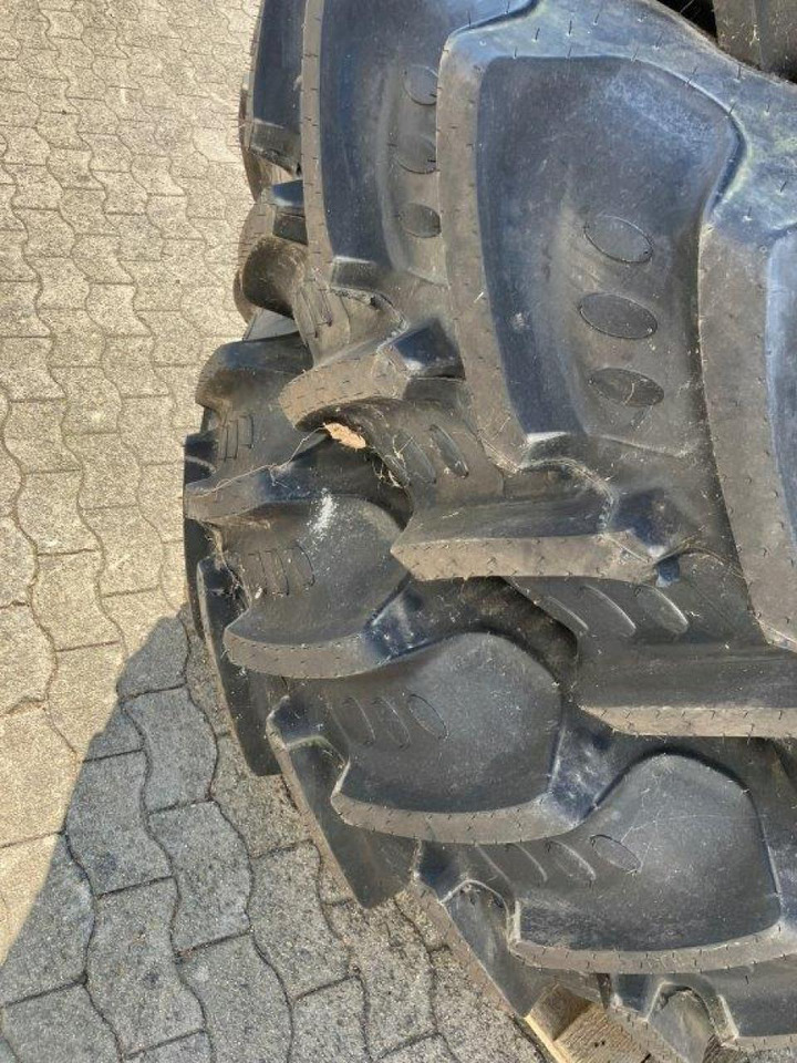 BKT 480/65R28 - Шина в категорії Сільськогосподарська техніка: фото 2 BKT 480/65R28 - Шина в категорії Сільськогосподарська техніка: фото 2