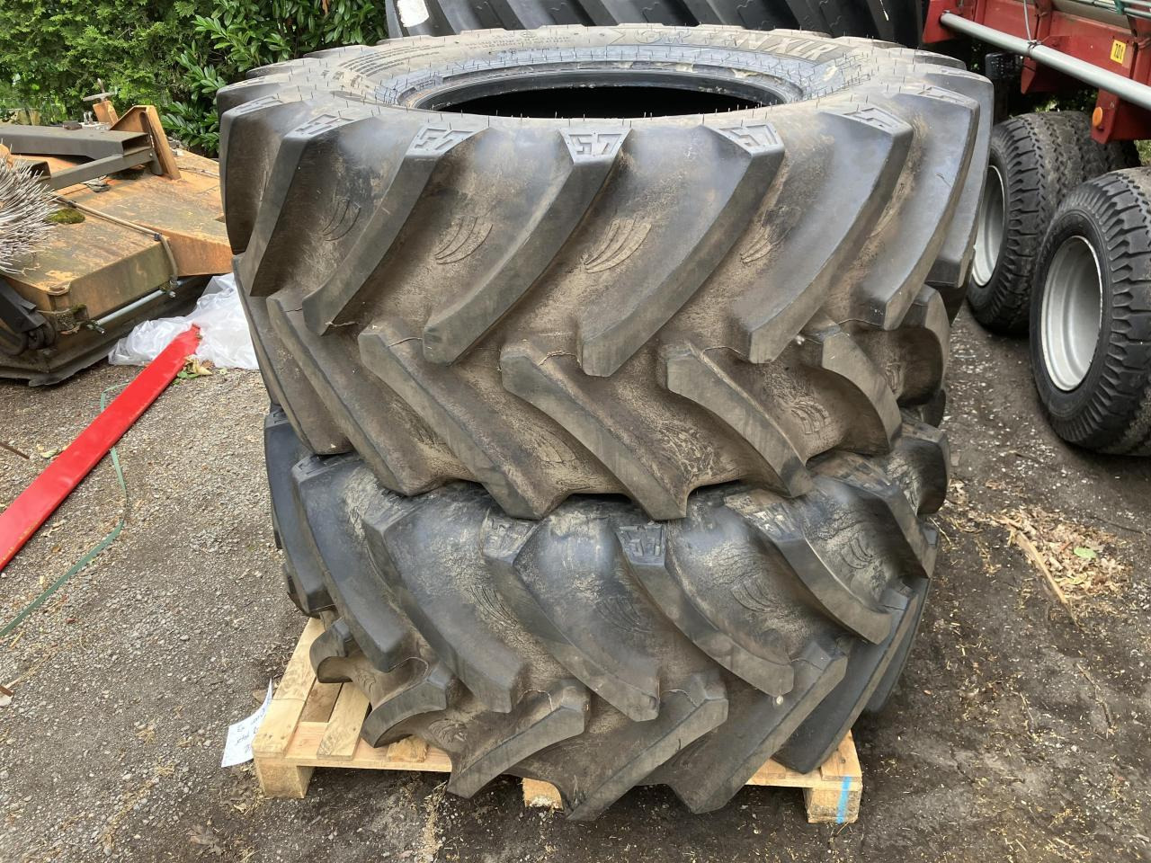 BKT 600/65R28 - Шина в категорії Сільськогосподарська техніка: фото 1 BKT 600/65R28 - Шина в категорії Сільськогосподарська техніка: фото 1