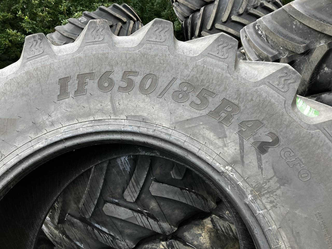 BKT 650/85R42 IF - Шина в категорії Сільськогосподарська техніка: фото 5 BKT 650/85R42 IF - Шина в категорії Сільськогосподарська техніка: фото 5