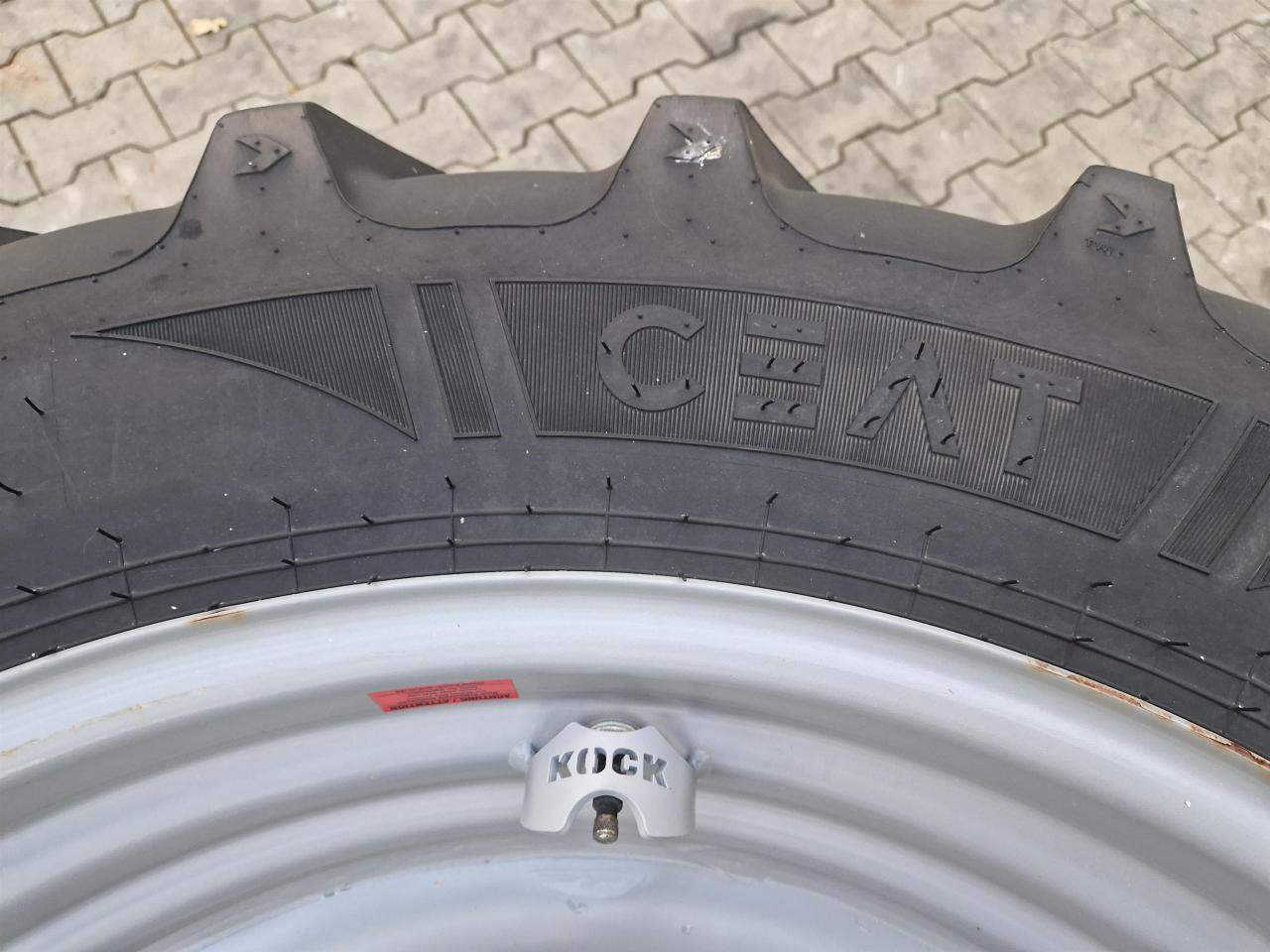 CEAT 340/85R48 - Шина в категорії Сільськогосподарська техніка: фото 3 CEAT 340/85R48 - Шина в категорії Сільськогосподарська техніка: фото 3