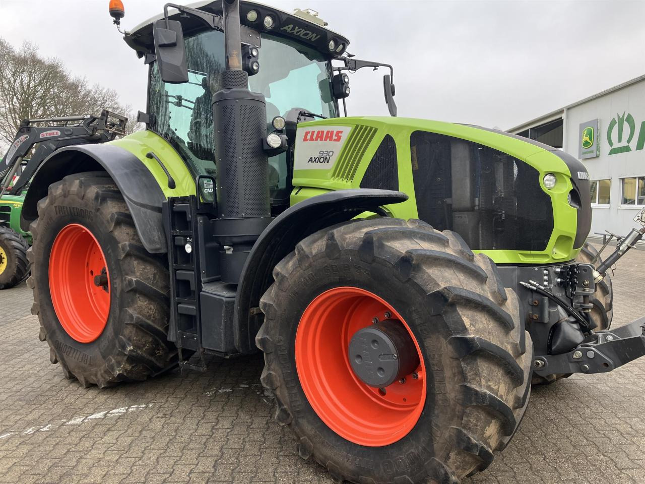 CLAAS Axion 930 - Трактор: фото 2 CLAAS Axion 930 - Трактор: фото 2