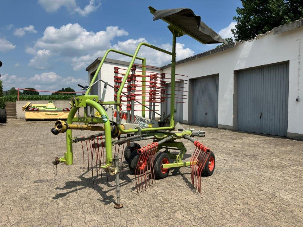 CLAAS Liner 390S - Сіноворушилка: фото 3 CLAAS Liner 390S - Сіноворушилка: фото 3