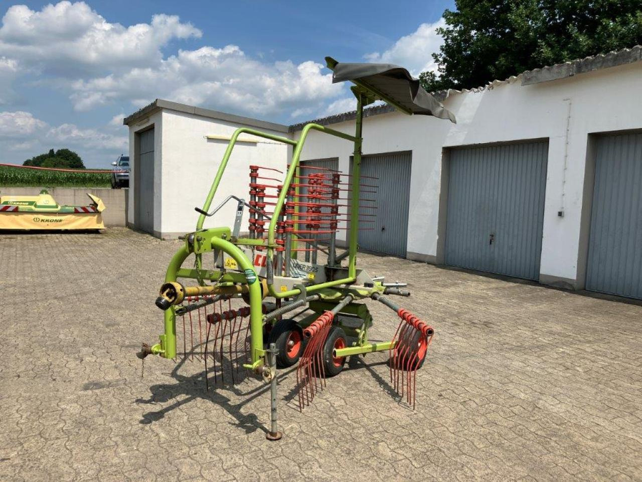 CLAAS Liner 390S - Сіноворушилка: фото 2 CLAAS Liner 390S - Сіноворушилка: фото 2