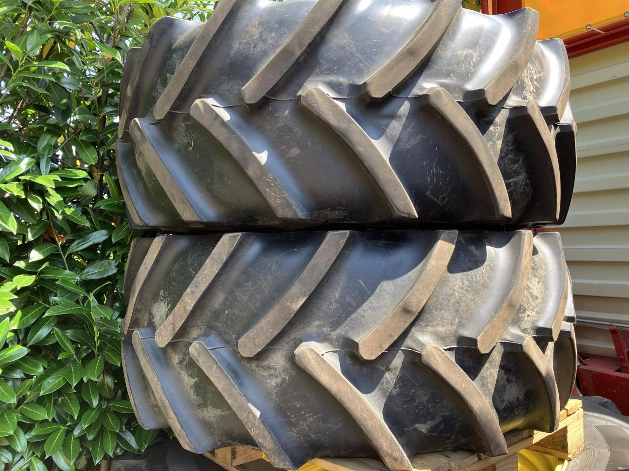 Continental 480/70R24 - Шина в категорії Сільськогосподарська техніка: фото 1 Continental 480/70R24 - Шина в категорії Сільськогосподарська техніка: фото 1