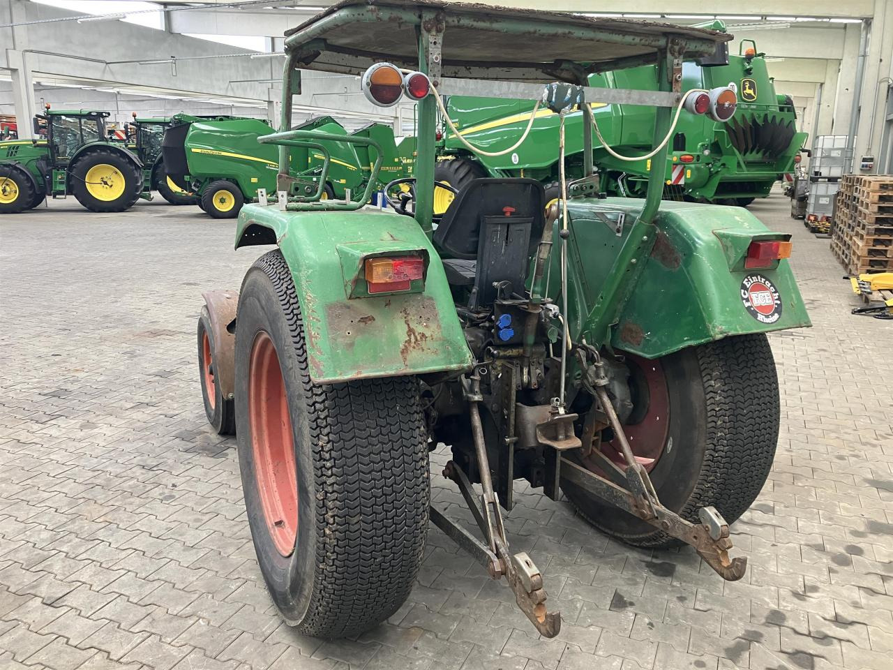 Fendt 104 S Farmer - Трактор: фото 3 Fendt 104 S Farmer - Трактор: фото 3