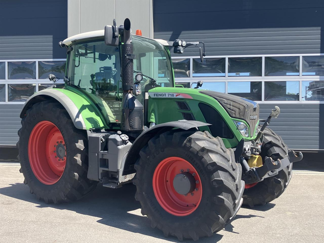 Fendt 718 Vario Profi - Трактор: фото 1 Fendt 718 Vario Profi - Трактор: фото 1