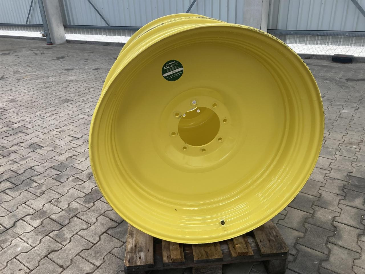 John Deere 15x38 - Шина в категорії Сільськогосподарська техніка: фото 2 John Deere 15x38 - Шина в категорії Сільськогосподарська техніка: фото 2