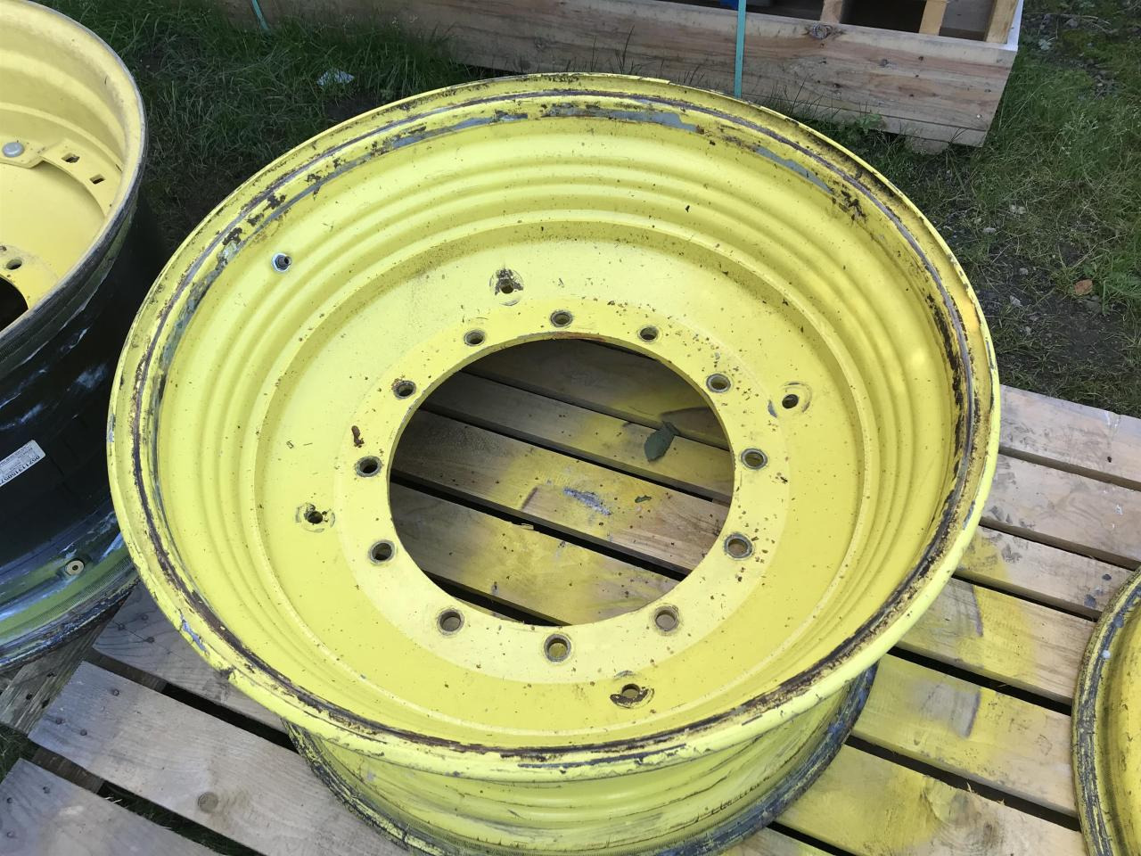 John Deere 18x34 - Шина в категорії Сільськогосподарська техніка: фото 3 John Deere 18x34 - Шина в категорії Сільськогосподарська техніка: фото 3