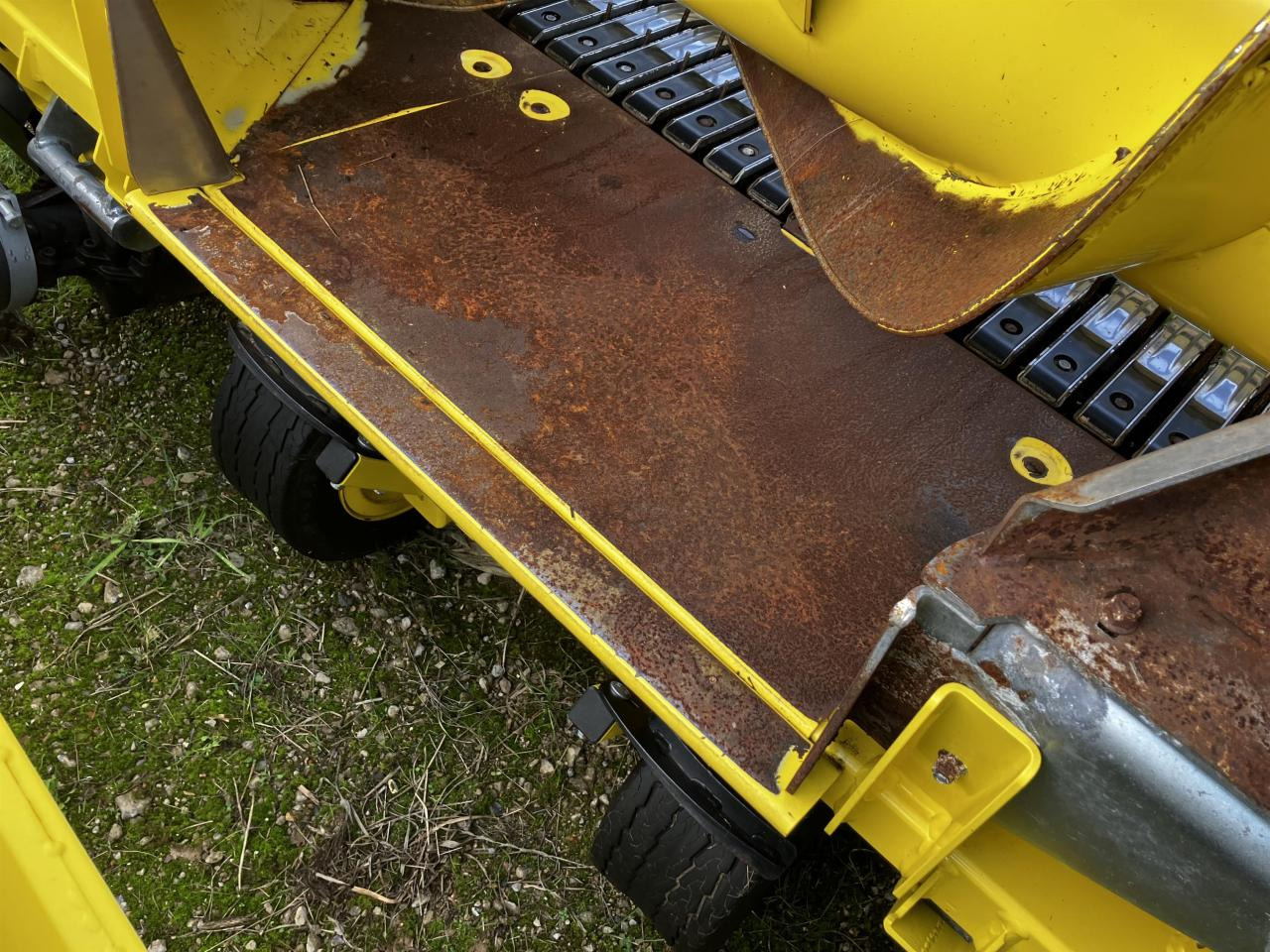 John Deere 30R - Обладнання для кормозбирального комбайну: фото 4 John Deere 30R - Обладнання для кормозбирального комбайну: фото 4