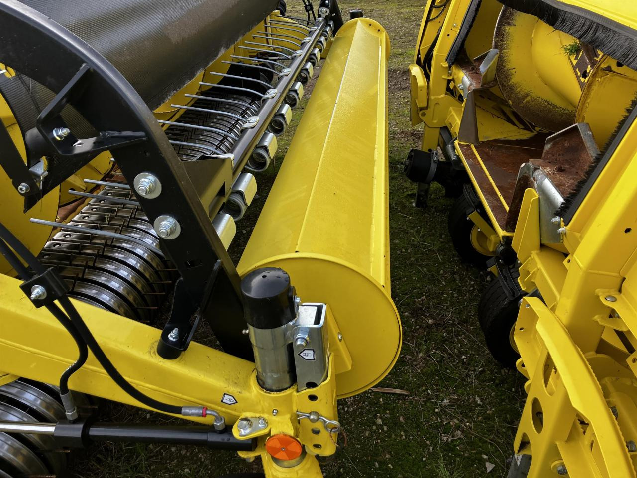John Deere 30R - Обладнання для кормозбирального комбайну: фото 5 John Deere 30R - Обладнання для кормозбирального комбайну: фото 5