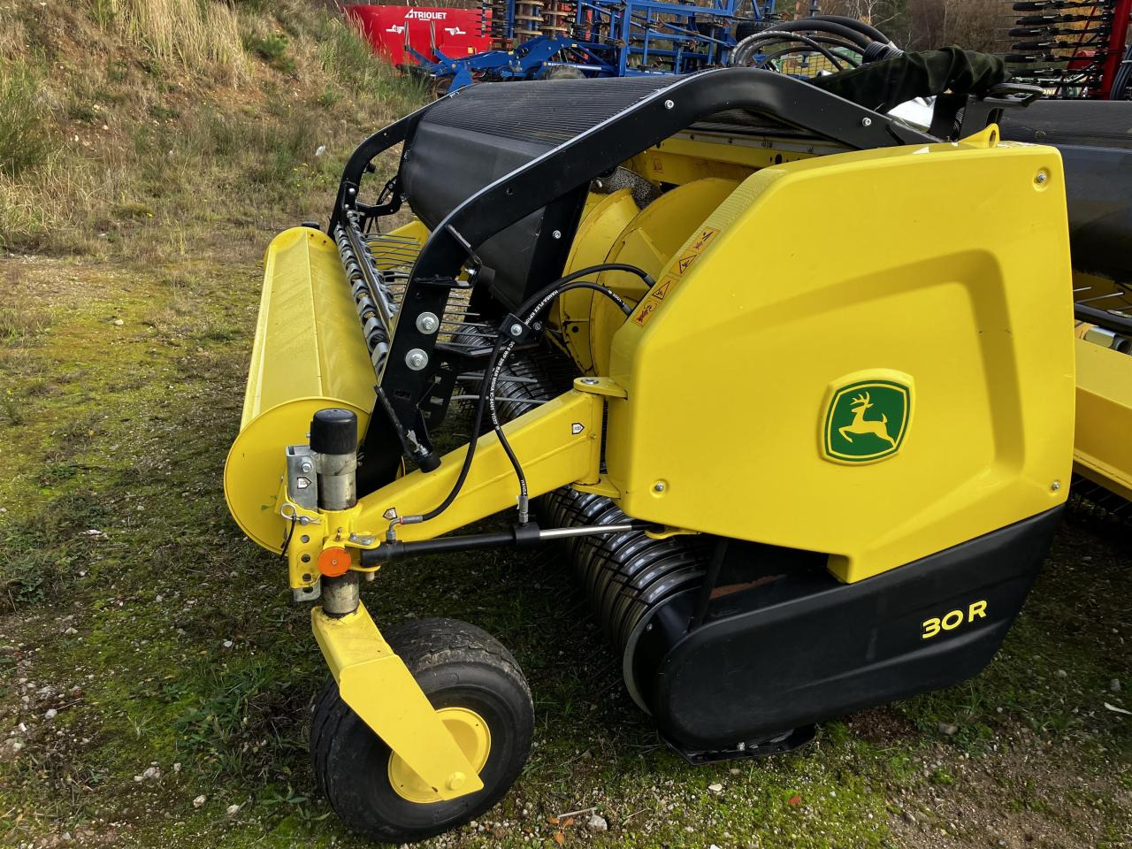John Deere 30R - Обладнання для кормозбирального комбайну: фото 3 John Deere 30R - Обладнання для кормозбирального комбайну: фото 3