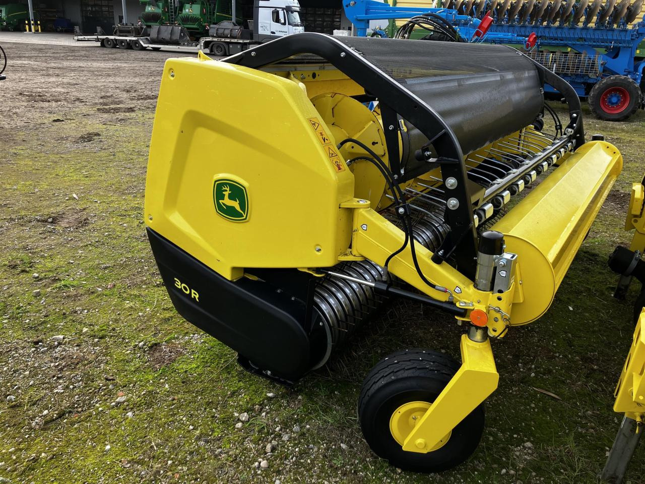John Deere 30R - Обладнання для кормозбирального комбайну: фото 4 John Deere 30R - Обладнання для кормозбирального комбайну: фото 4