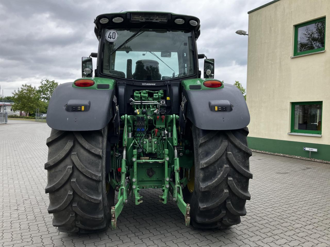 John Deere 6215R - Трактор: фото 5 John Deere 6215R - Трактор: фото 5