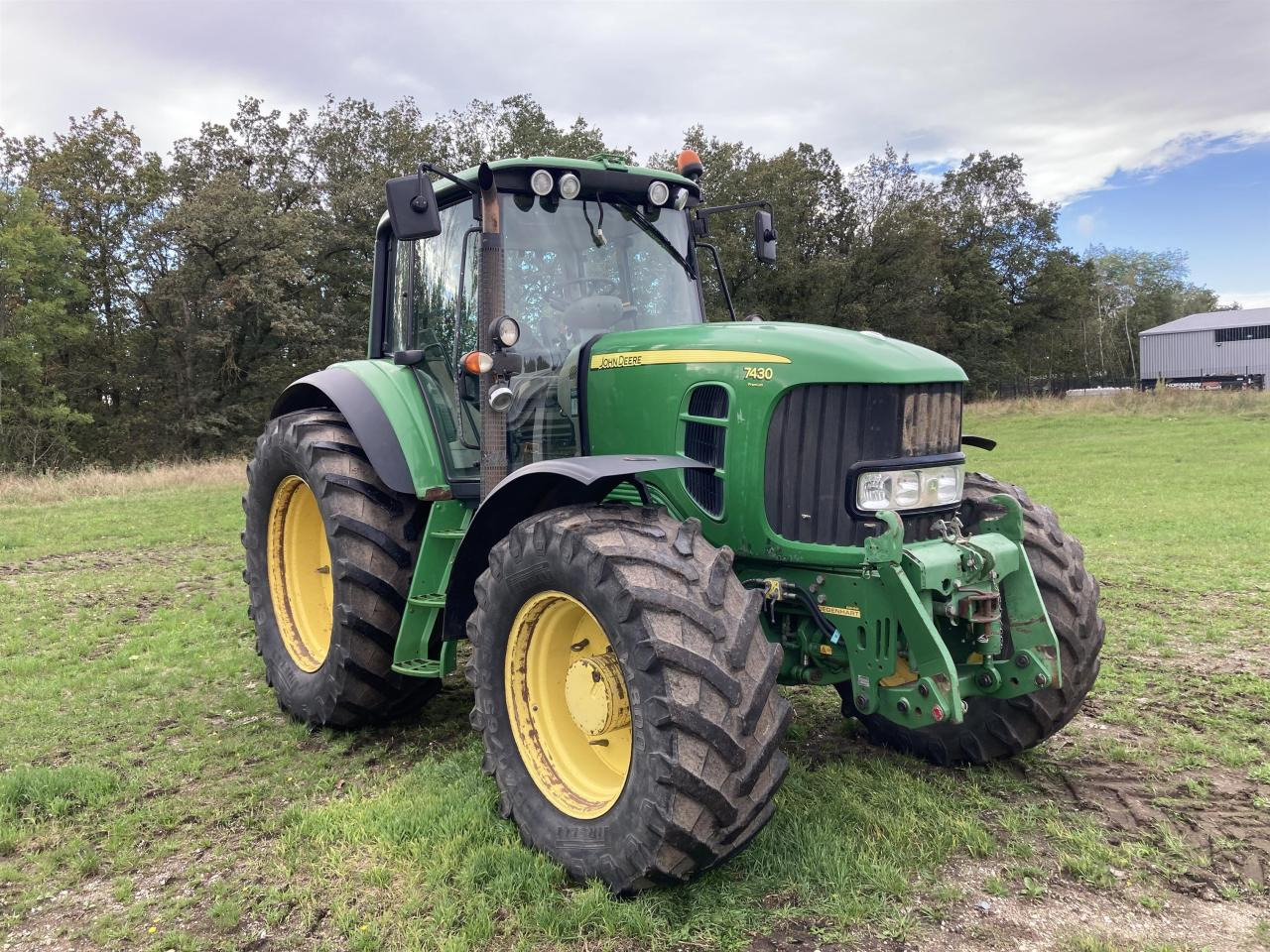 John Deere 7430 - Трактор: фото 3 John Deere 7430 - Трактор: фото 3