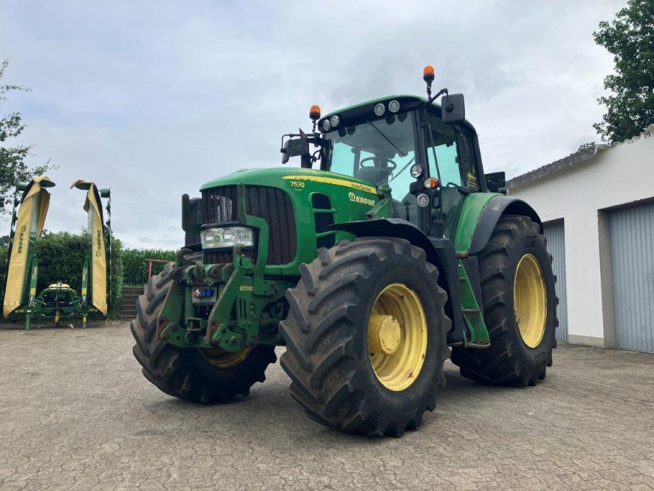 John Deere 7530 PREMIUM - Трактор: фото 2 John Deere 7530 PREMIUM - Трактор: фото 2