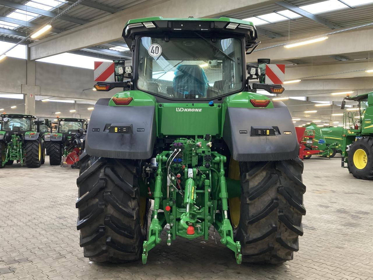 Трактор John Deere 7R 350: фото 6