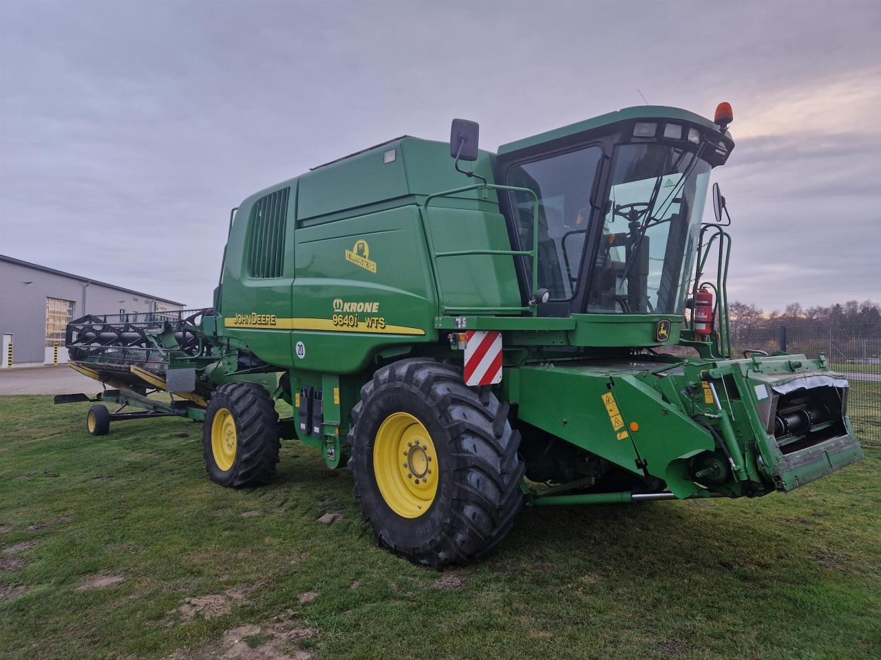 John Deere 9640i WTS HM - Зернозбиральний комбайн: фото 2 John Deere 9640i WTS HM - Зернозбиральний комбайн: фото 2