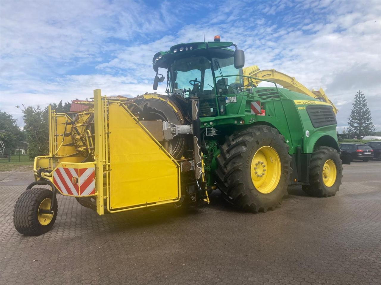 John Deere 9900i - Кормозбиральний комбайн: фото 1 John Deere 9900i - Кормозбиральний комбайн: фото 1