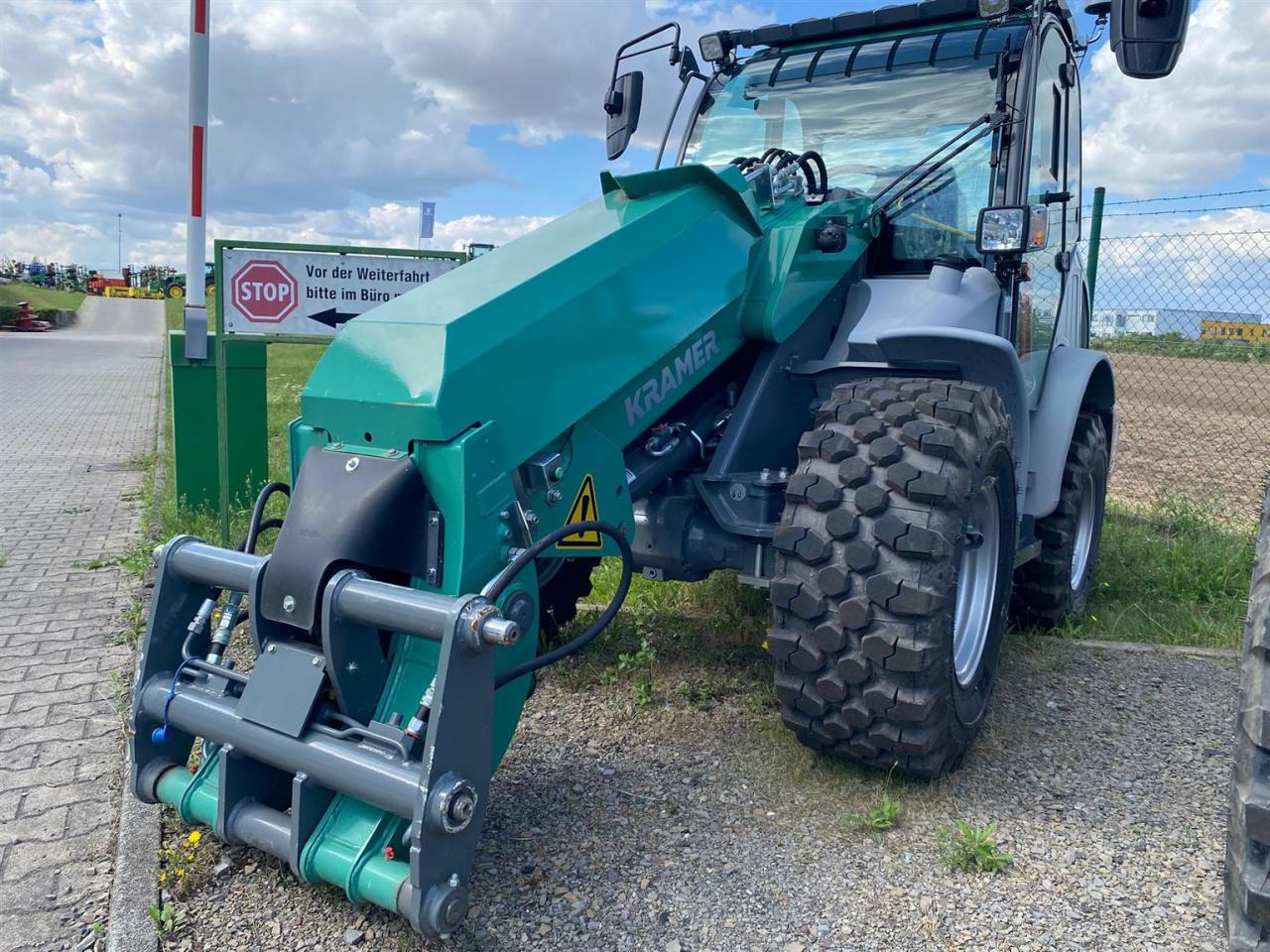 Kramer KL30.8T - Навантажувач телескопічний: фото 1 Kramer KL30.8T - Навантажувач телескопічний: фото 1
