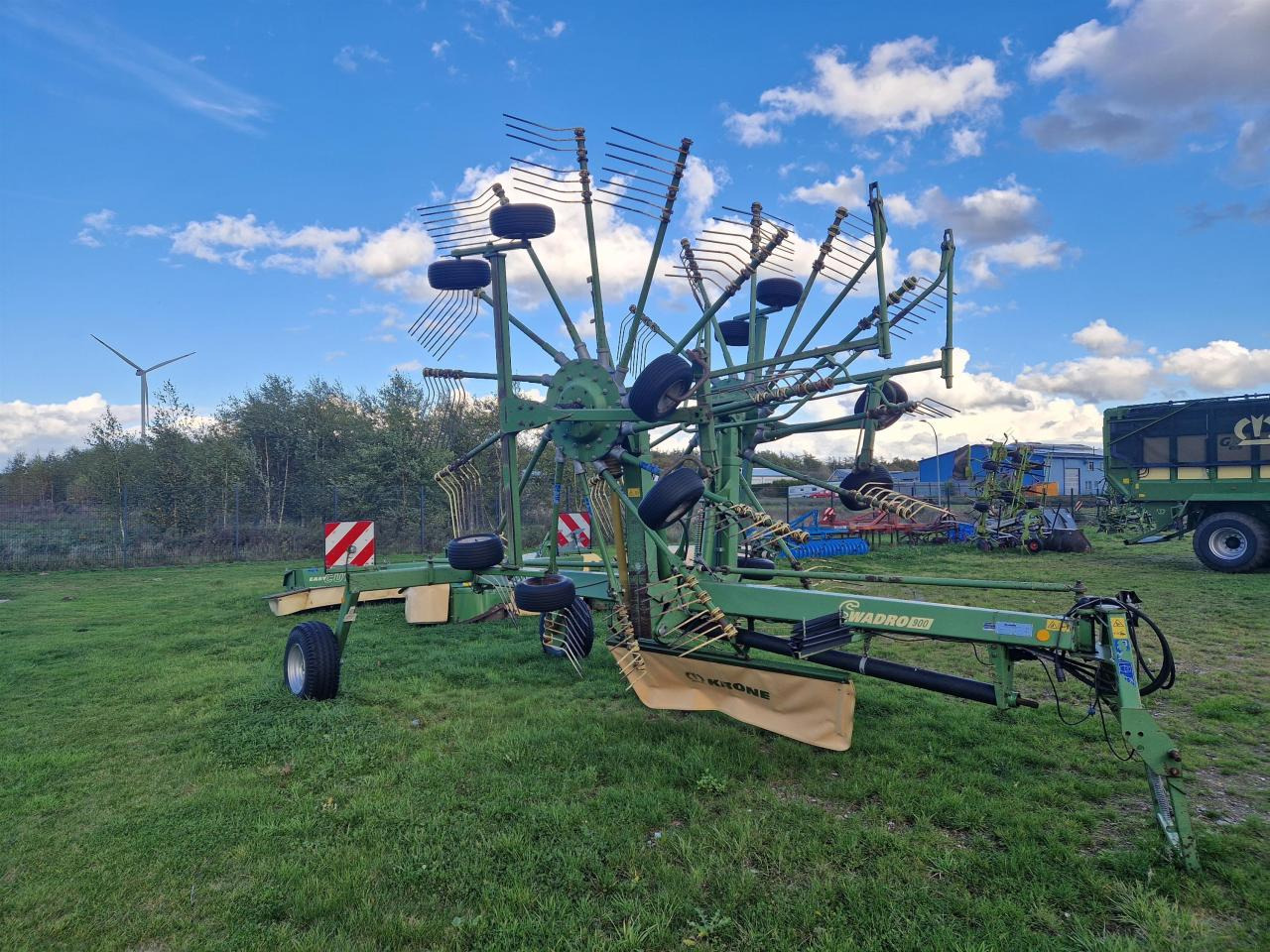 Krone Swadro 900 - Сіноворушилка: фото 2 Krone Swadro 900 - Сіноворушилка: фото 2