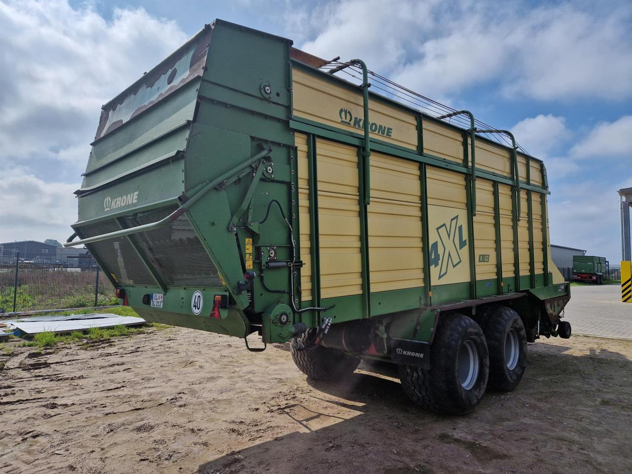 Krone TITAN 4XL-GD - Самозавантажувальний причіп: фото 4 Krone TITAN 4XL-GD - Самозавантажувальний причіп: фото 4