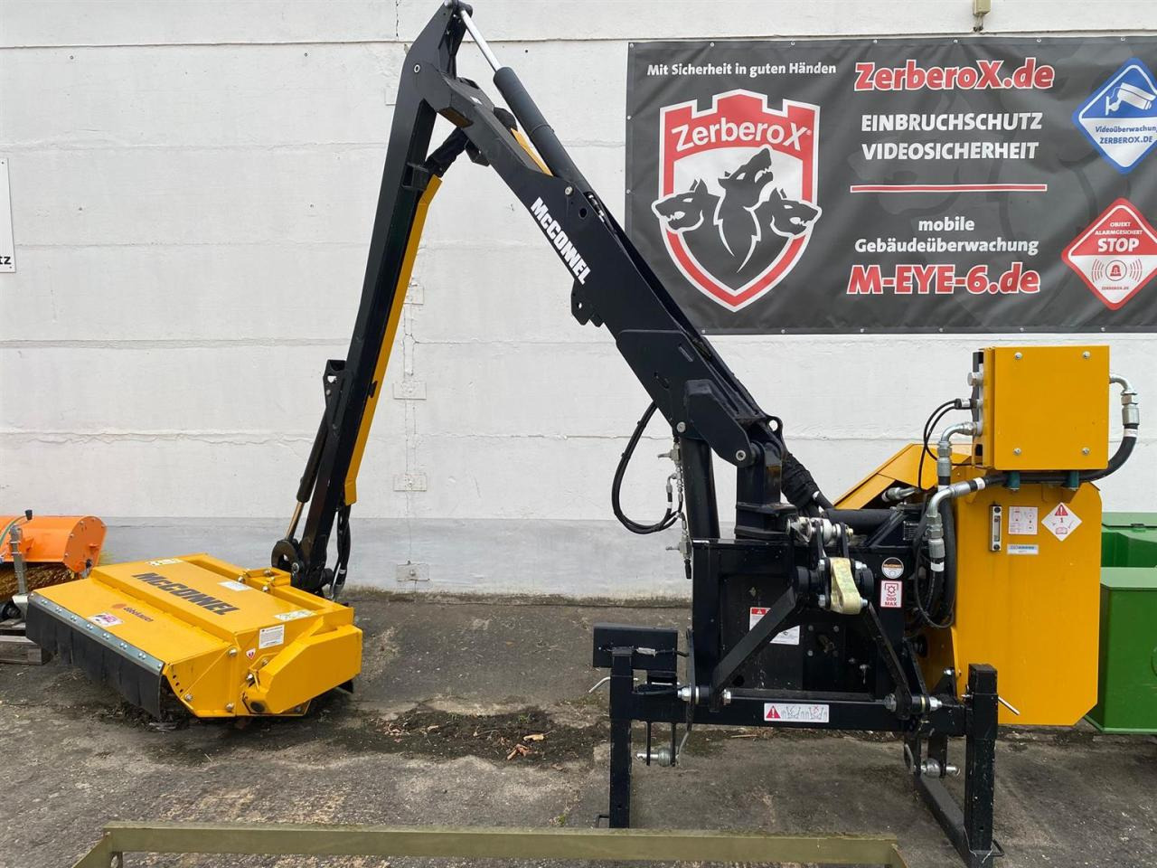 McConnel PA6055 Eco - Косарка-подрібнювач: фото 1 McConnel PA6055 Eco - Косарка-подрібнювач: фото 1