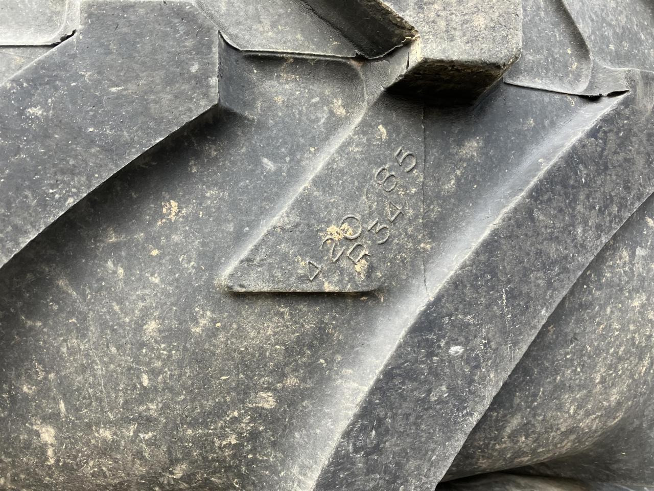Michelin 420/85R34 - Шина в категорії Сільськогосподарська техніка: фото 3 Michelin 420/85R34 - Шина в категорії Сільськогосподарська техніка: фото 3