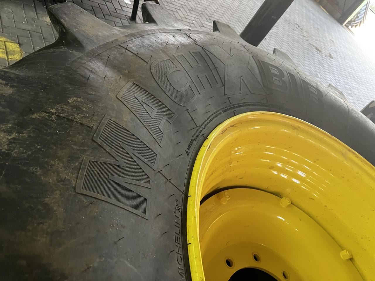 Michelin 600/70R30 - Шина в категорії Сільськогосподарська техніка: фото 3 Michelin 600/70R30 - Шина в категорії Сільськогосподарська техніка: фото 3