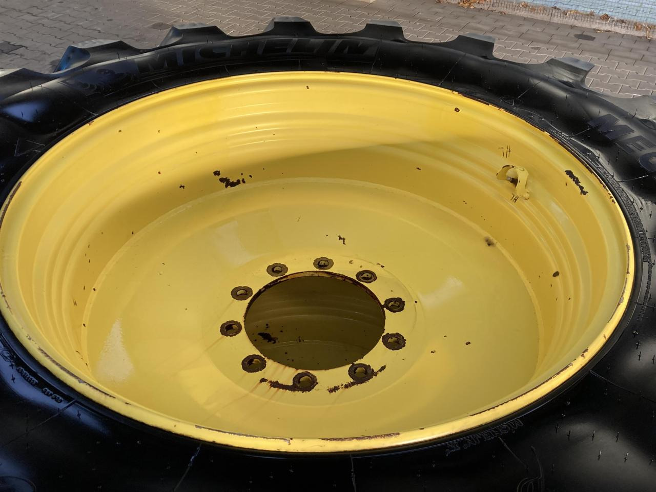 Michelin 620/70R38 - Шина в категорії Сільськогосподарська техніка: фото 3 Michelin 620/70R38 - Шина в категорії Сільськогосподарська техніка: фото 3