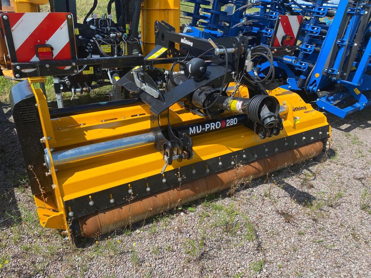 Müthing MU-PRO/F 860 Vario - Косарка-подрібнювач: фото 2 Müthing MU-PRO/F 860 Vario - Косарка-подрібнювач: фото 2