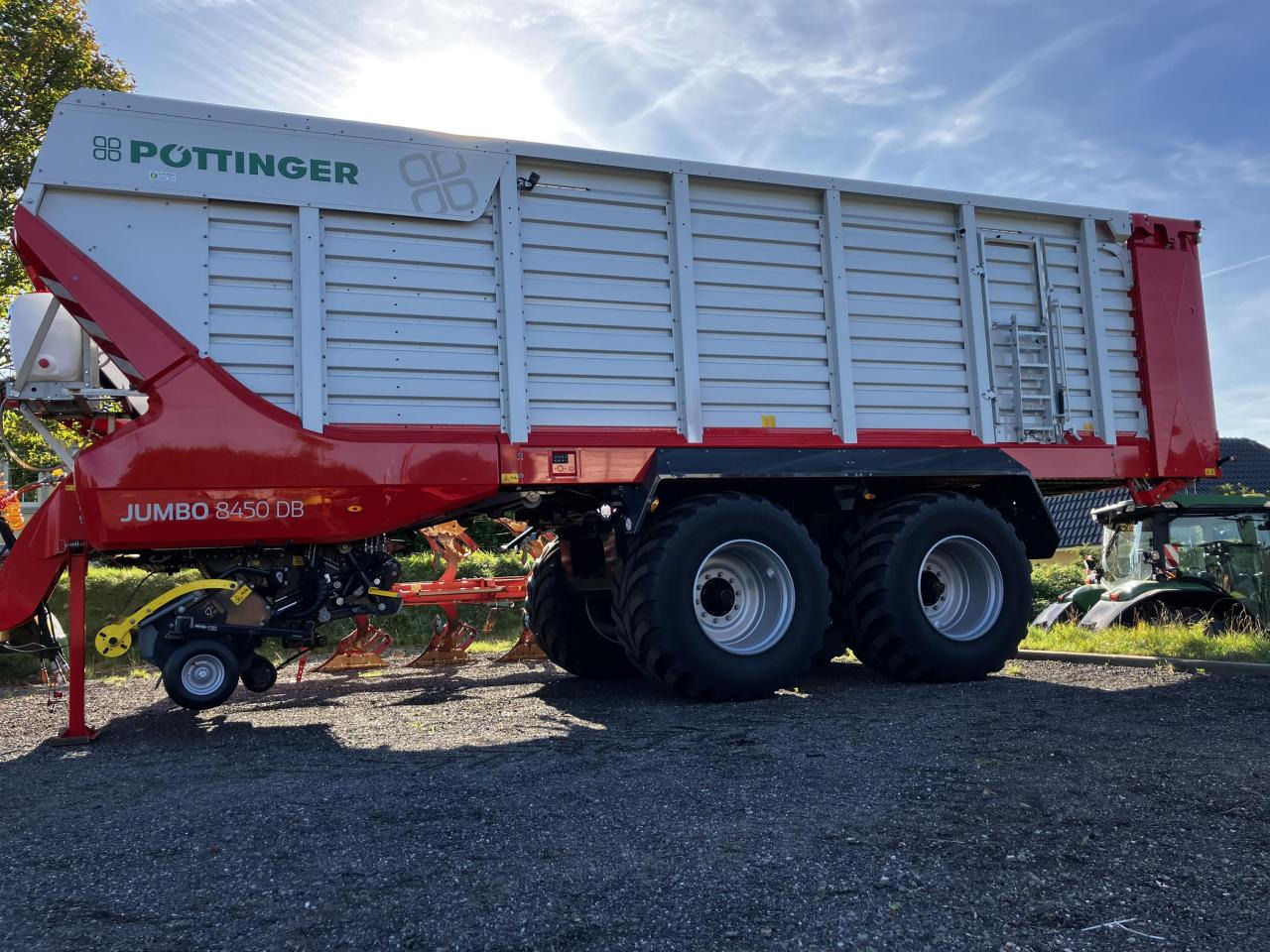 Pöttinger Jumbo 8450 DB - Самозавантажувальний причіп: фото 1 Pöttinger Jumbo 8450 DB - Самозавантажувальний причіп: фото 1