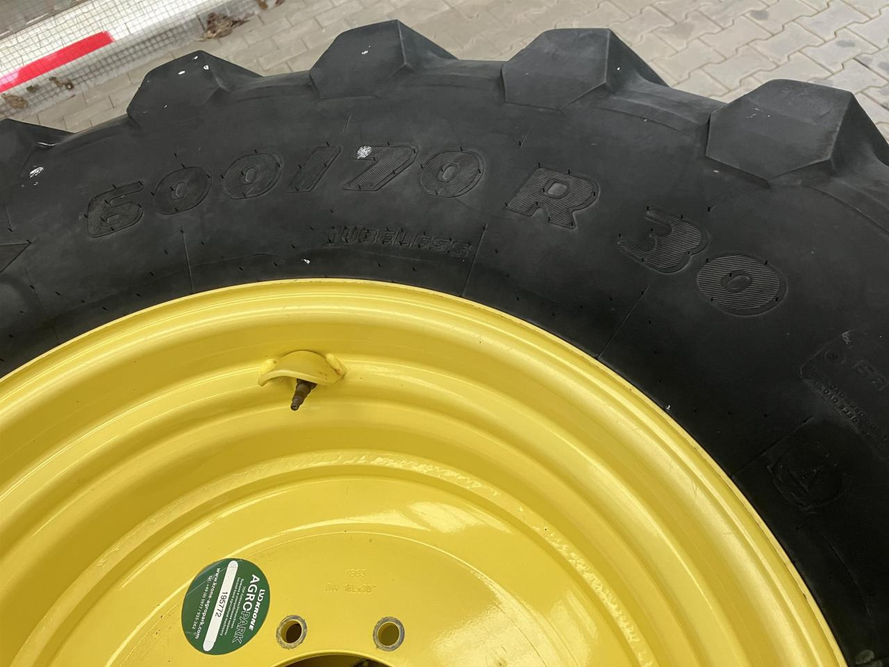 Trelleborg 600/70R30 - Шина в категорії Сільськогосподарська техніка: фото 2 Trelleborg 600/70R30 - Шина в категорії Сільськогосподарська техніка: фото 2