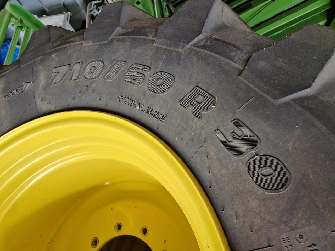 Trelleborg 710/60R30 - Шина в категорії Сільськогосподарська техніка: фото 3 Trelleborg 710/60R30 - Шина в категорії Сільськогосподарська техніка: фото 3