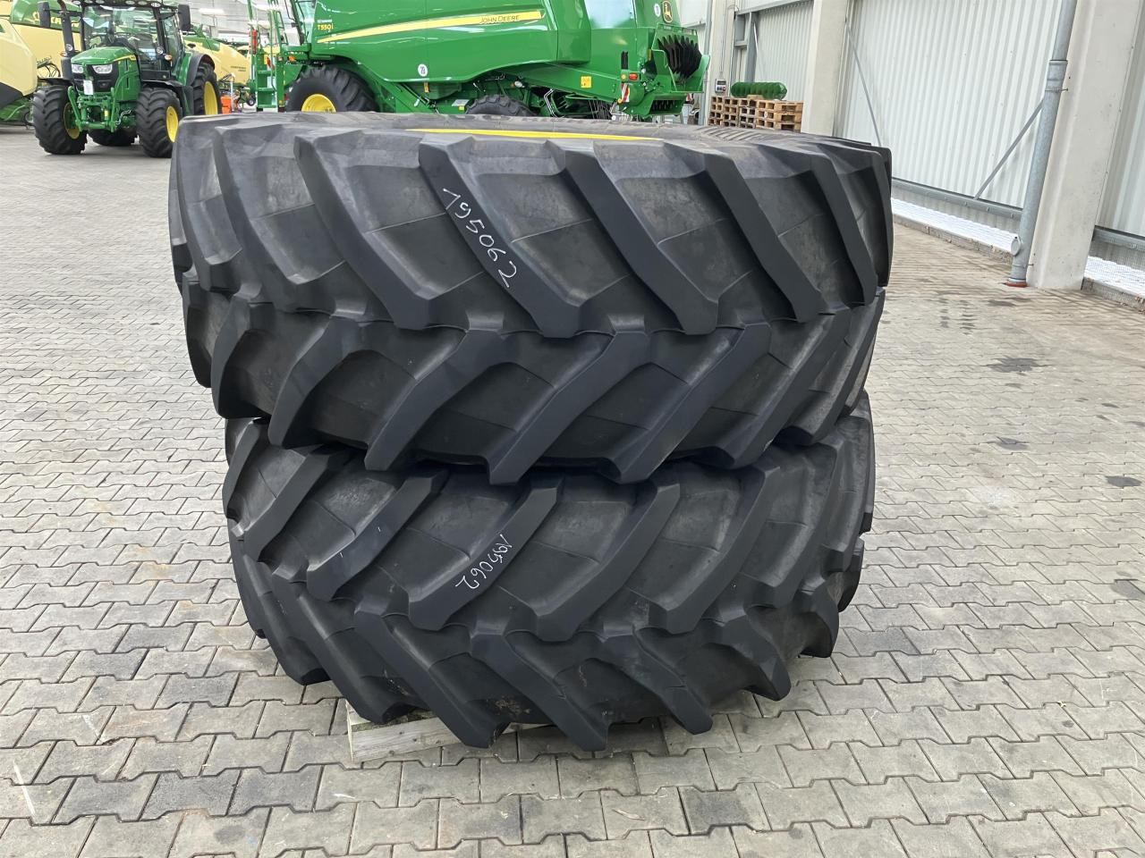 Trelleborg 710/70R42 - Шина в категорії Сільськогосподарська техніка: фото 1 Trelleborg 710/70R42 - Шина в категорії Сільськогосподарська техніка: фото 1