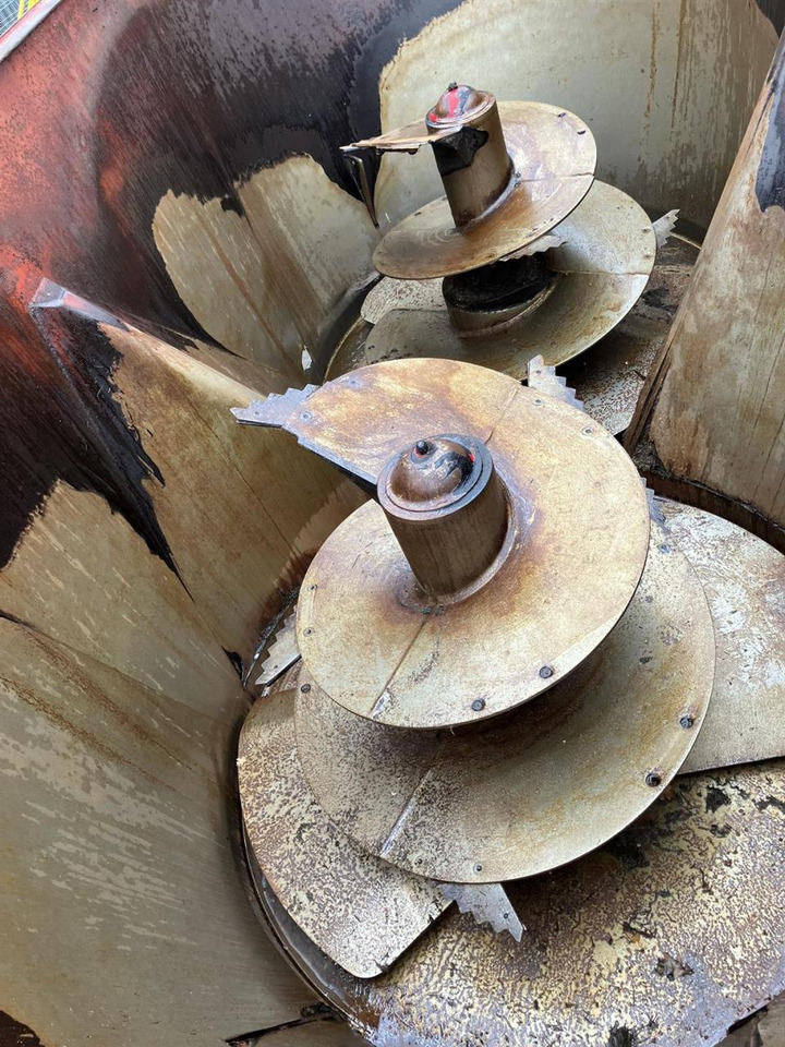 Trioliet Solomix 2-1600 VLH-B - Кормороздавач: фото 5 Trioliet Solomix 2-1600 VLH-B - Кормороздавач: фото 5