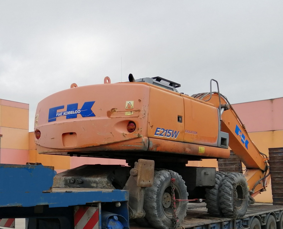 EXCABADORA DE RUEDAS E215W - Колісний екскаватор: фото 3 EXCABADORA DE RUEDAS E215W - Колісний екскаватор: фото 3