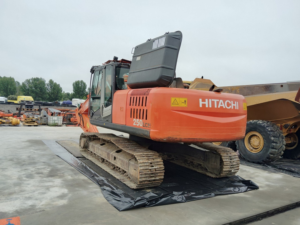 EXCAVADORA HITACHI ZX250LCN-3 - Гусеничний екскаватор: фото 3 EXCAVADORA HITACHI ZX250LCN-3 - Гусеничний екскаватор: фото 3